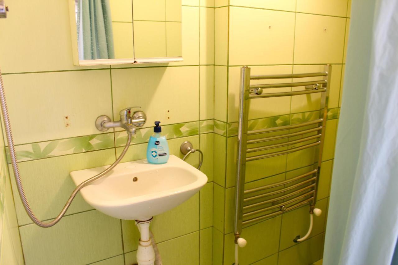 וארנה Guest House "Emily" In Troshevo מראה חיצוני תמונה